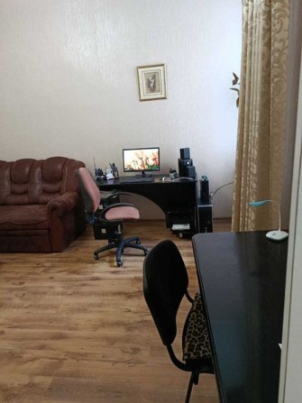 Продам великогабаритну 3-и к.квартиру біля Ковалівського парку. - фото 1