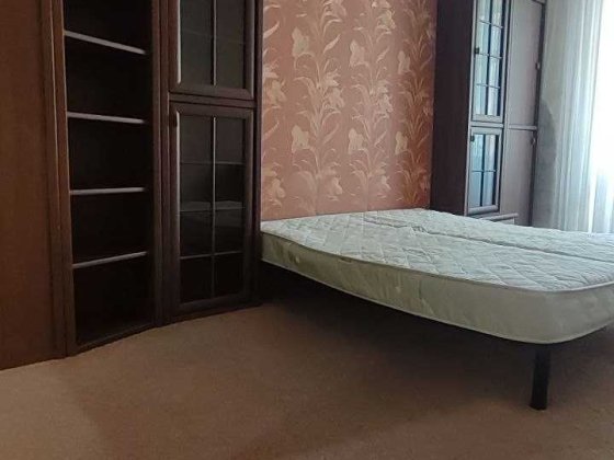 Продам 3х сталинку в центре, Антоновича, автономное газовое Дніпро