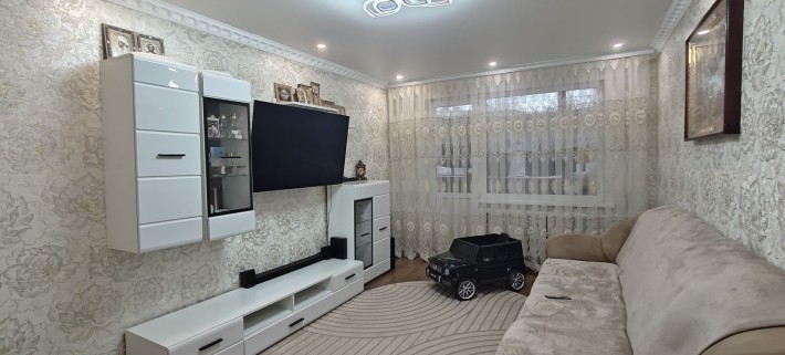 Житомир продам квартиру з ремонтом - фото 1