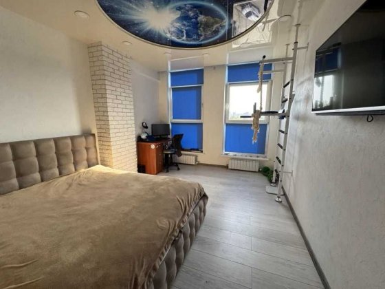 Продам КРАСИВУЮ  трехкомнатную квартиру - студию в ЖК Воронцовский ! Дніпро