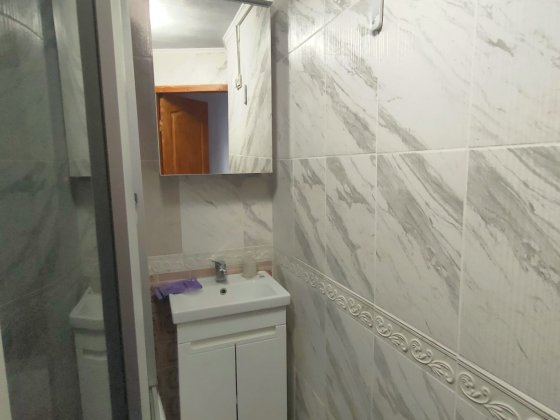 Продаж 2 кім.квартри на Комарова біля Критого ринку Кропивницкий