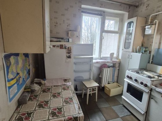 Продається 2-кімнатна квартира в цегляному будинку. Днепр
