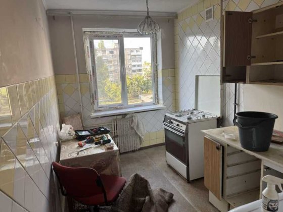 Продам 3-комнатную квартиру на Калиновой Дніпро