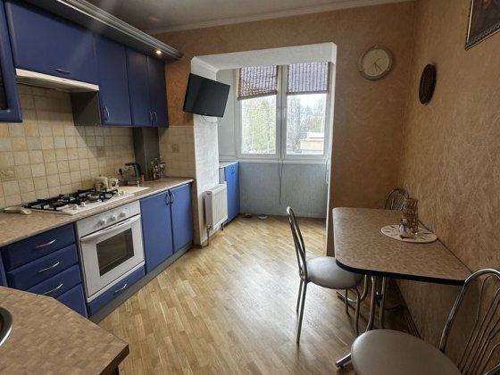 Продаж 2 к квартири на Народицькій 17 Житомир