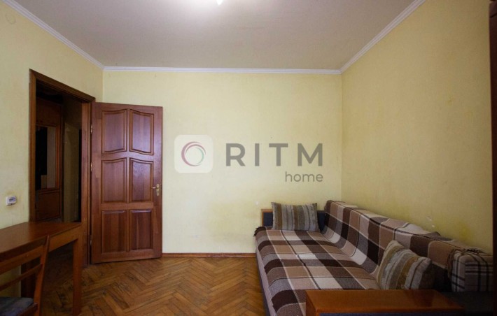 Продаж 2 кімнатна квартира  коло центру вул. Олени Степанівни. Без комісії - фото 1