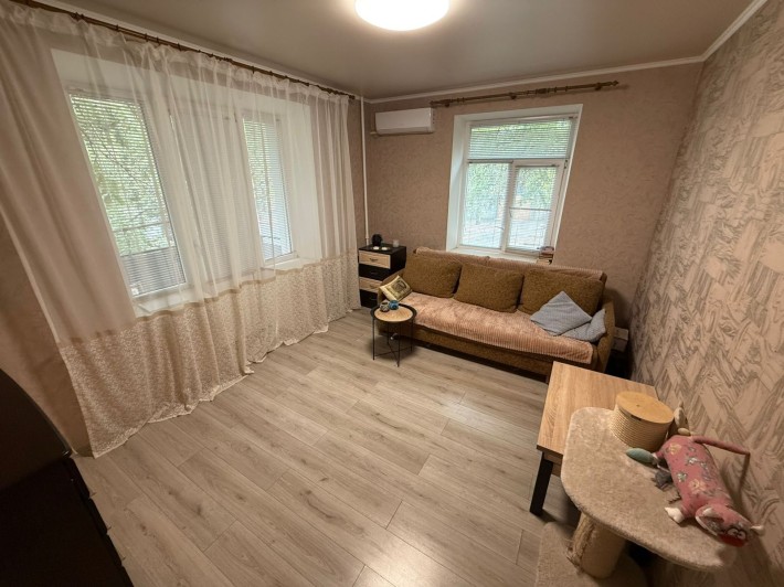 Продам отличную 2х комнатную квартиру в центре. Улица Адмиральская. - фото 1