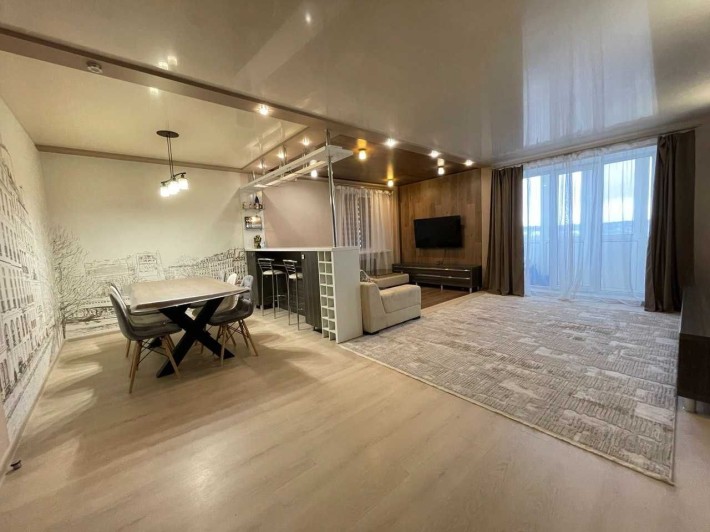 Продаж укомплектованої великогабаритної 3х кімн кв-ри, Ковалівка - фото 1