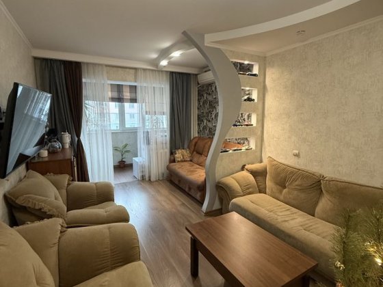 НАМИВ 3-кімнатна енергонезалежна/ берег річки/ з ремонтом і меблями