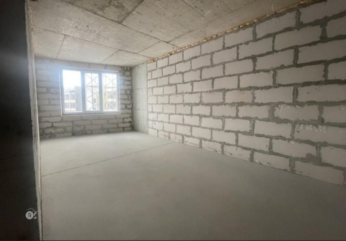 Дуже гарний варіант,2-х кімнатна квартира  Вернісаж - фото 1