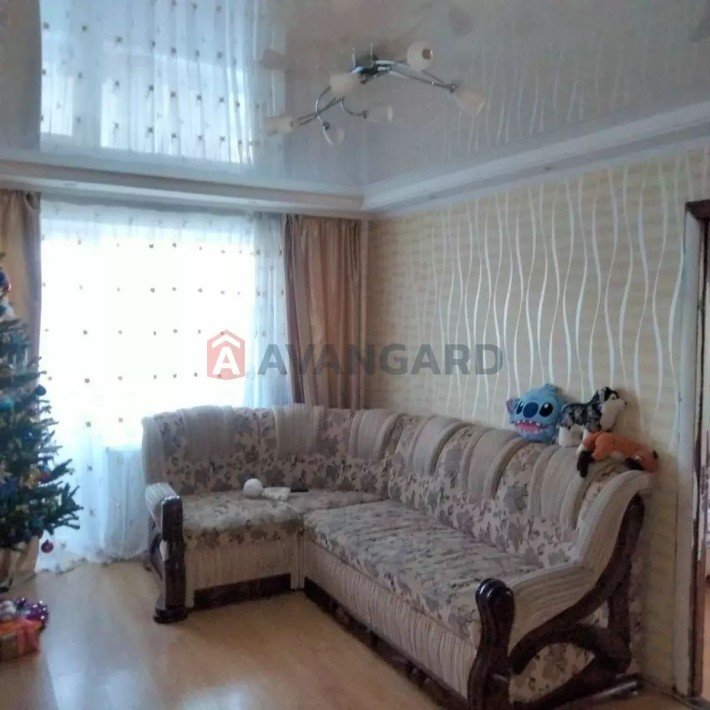 Продам 3-ком.квартиру на 12 квартале с ремонтом 6/9 - фото 1