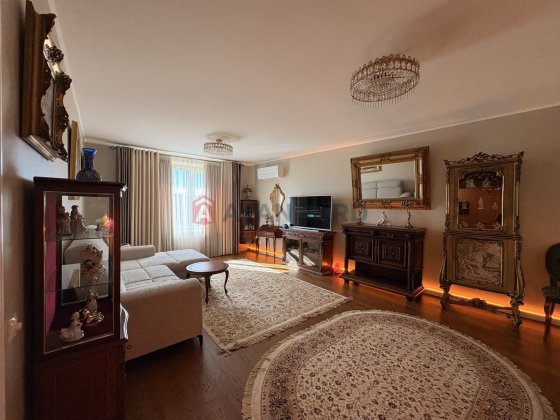 Продаж без комісії ексклюзивної квартири в ближньому центрі! Львів