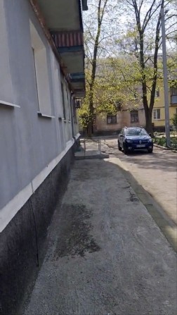 Продам квартиру под ремонт ! - фото 1