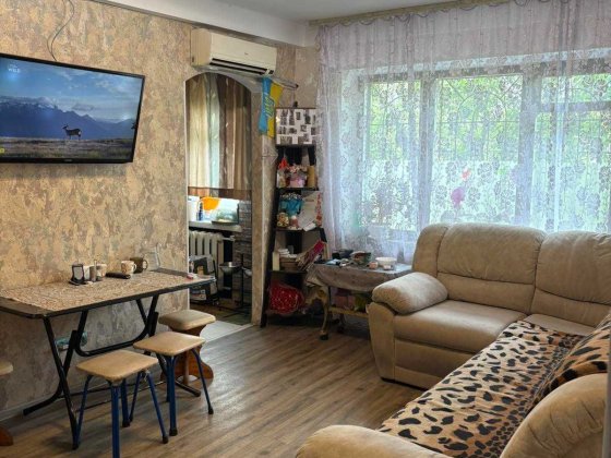Продам 3-комн.квартиру, ул. Победы, остановка "Козак Палац" Запорожье