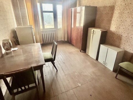 Продається двокімнатна квартира в центрі. Житомир