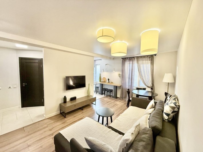 3 кімнатна кв ремонт 2021 р. / вул. Шкільна - фото 1