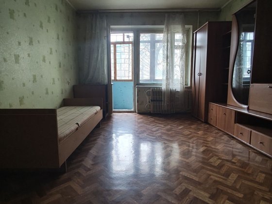 Продам 1 к. Квартиру , 40 м кв, ж/м Фрунзенский Дніпро