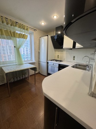 Продам 1 комн Победа -6 Добровольцев - фото 1