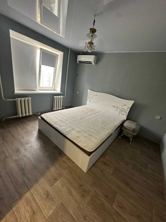 Продам 2к.кв. євро з техн. і меблями Бабурка Хорт.р-н Воронезька 12А - фото 1