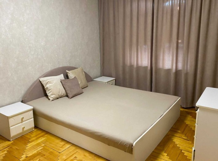 Продам 2-комн.квартиру, ул. Святого Николая, ост. Университетская - фото 1