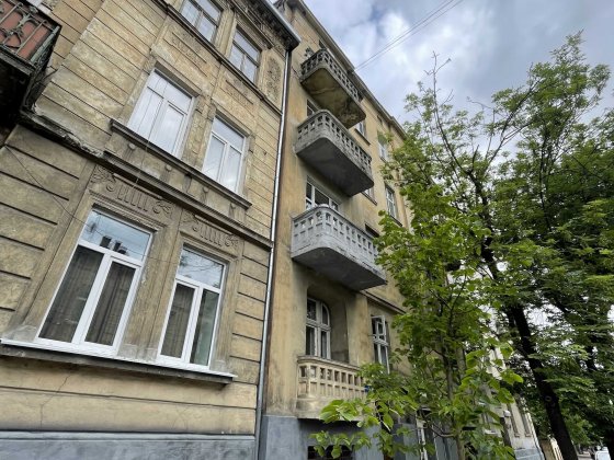 Продаж 2х к квартири  ближній центр ЛЬвів! Львів