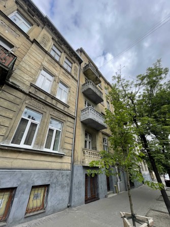 Продаж 2х к квартири  ближній центр ЛЬвів! - фото 1