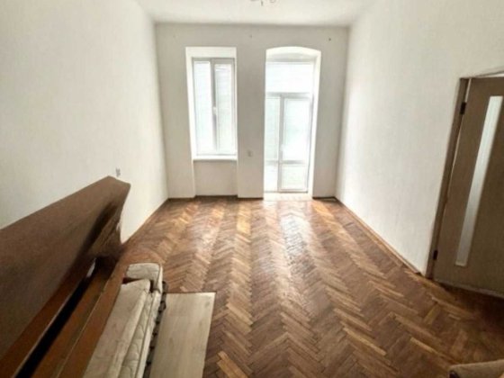 Продаж 2-кім. квартири. вул. Б. Хмельницького-Підзамче Львов