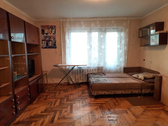 Продам 3  квартиру комнаты раздельные ул. Украинская Запоріжжя