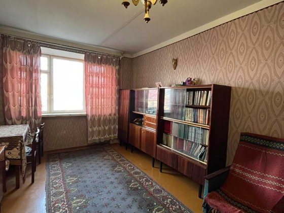 Продається двохкімнатна квартира недалеко від ресторана "Ча-ча" Кропивницкий