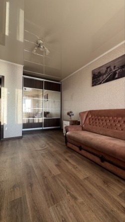 Намив с видом на річку - фото 1