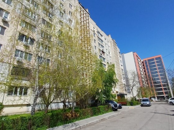 Продам Отличную 2-х комнатную " Чешку" в Центре Миколаїв