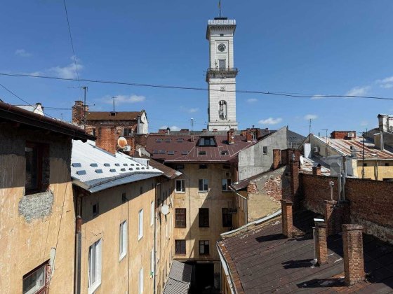 Продаж дворівневої квартири з терасою —Театральна,Площа Ринок,1 666м² Львів