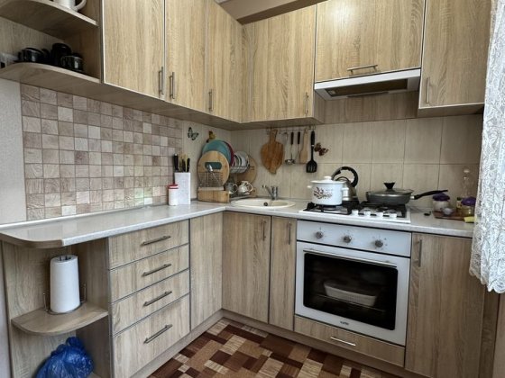 1к. по Чумаченка р-н 6-гімназії,2/5 Запорожье