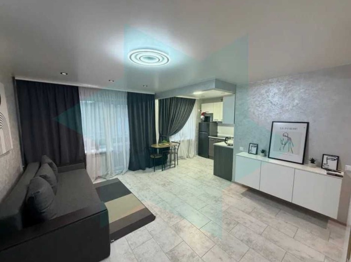 Продам 1к квартиру Поля Кирова Правый берег Хороший ремонт - фото 1