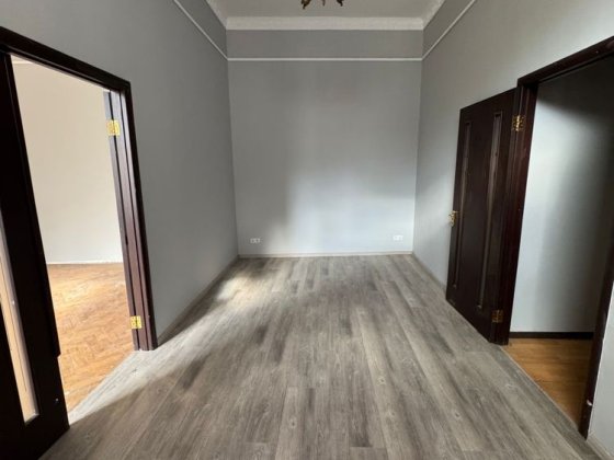 Продаж 4 кімнатної квартирі в центрі по вул Січових Стрільців Львів