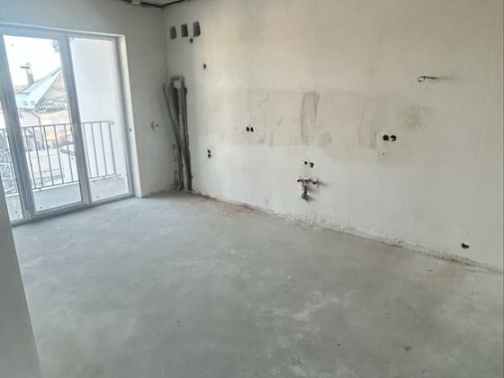 Продаж 2 кім квартири з частковим ремонтом вул. Варшавська Львов