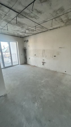 Продаж 2 кім квартири з частковим ремонтом вул. Варшавська - фото 1