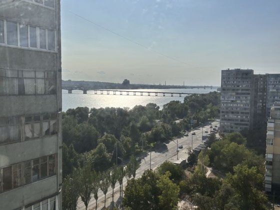 Продам велику 2-х кімнатну квартиру ж/м Сонячний Дніпро