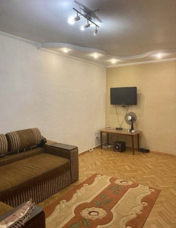 Продається 2 к квартира Центр, Пр. Центральний 4, Стадіон - фото 1