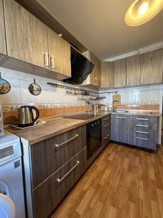 Продажа 3 комнатной  квартиры - фото 1