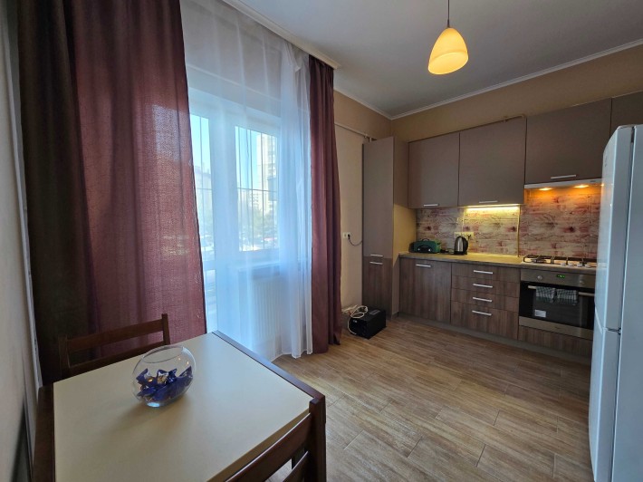 Продаж 1 Кімнатна Новобудова вул.Полуботка.  Іскра.Сихів.Без Комісії - фото 1