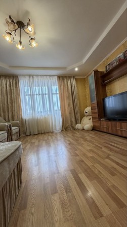Продам трьохкімнатну квартиру в тихому центрі - фото 1