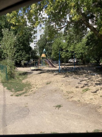 Трехкомнатная на С. Синенко верхний ряд - фото 1