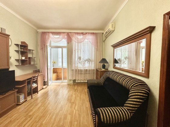 Продаж 1-кімнатна квартира по вул Сталеварів Запорожье