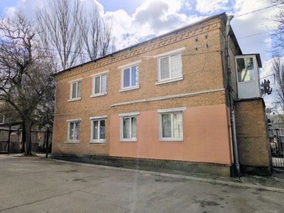 Продам трикімнатну квартиру Кропивницкий