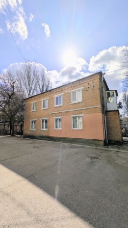 Продам трикімнатну квартиру - фото 1