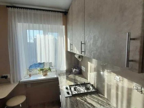 Продам 2 кім. квартиру з ремонтом, р-н Ковалівка Кропивницький