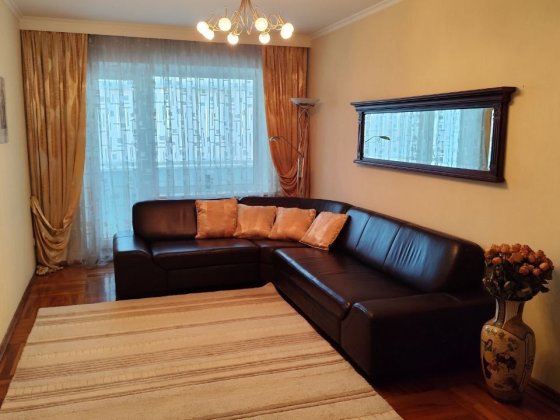Продам 3-х к.квартиру Космос Запорожье
