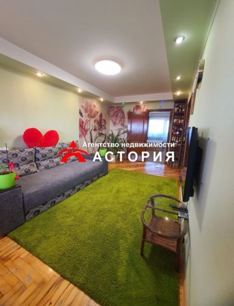 Простора 3-кімнатна квартира - фото 1