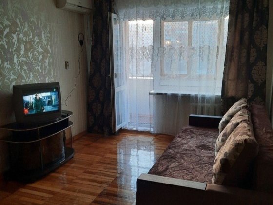 Продам свою однокомнатную квартиру на Песках Запорожье