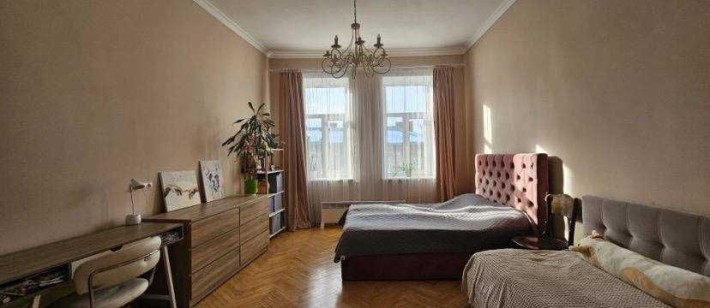 Продаж 2 кім. квартири в австрійському будинку по вул. Личаківська 113 - фото 1